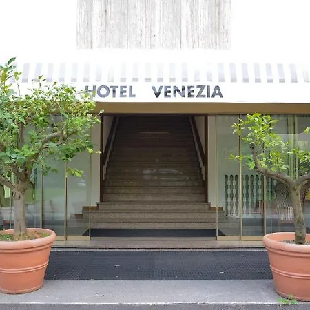Venezia 3* ريفا ديل غاردا